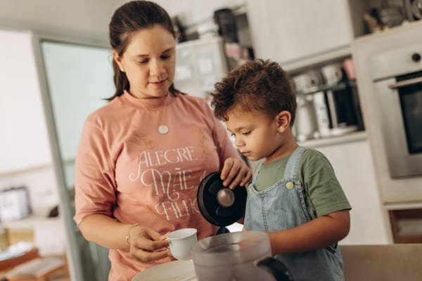 Why You Should Have One Hour Daily Without Your Children